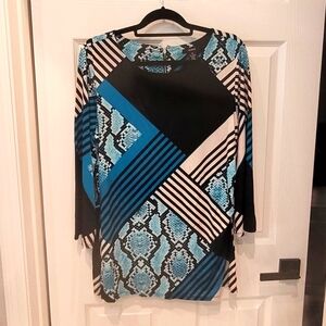 Long blouse by Alfani in animal print, turquoise, blues, and black sz XL